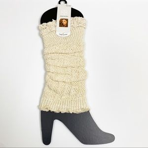 Daisy Fuentes ivory knit leg warmers - NEW!